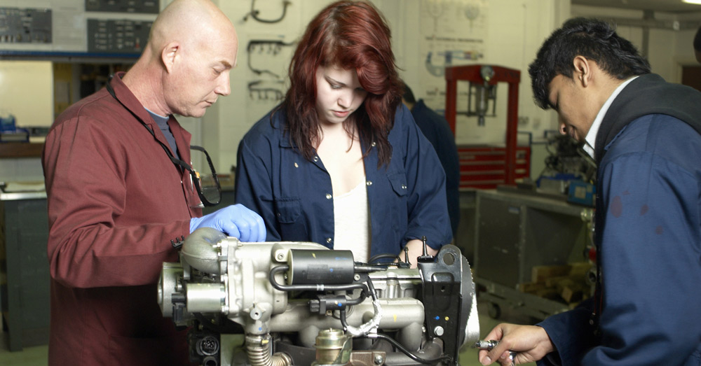 How To Be Successful As An Automotive Technician