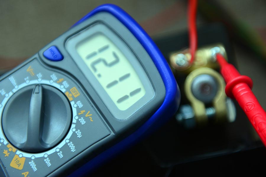 How to Use a Voltmeter to Find Voltage Drops - VOLT® Lighting